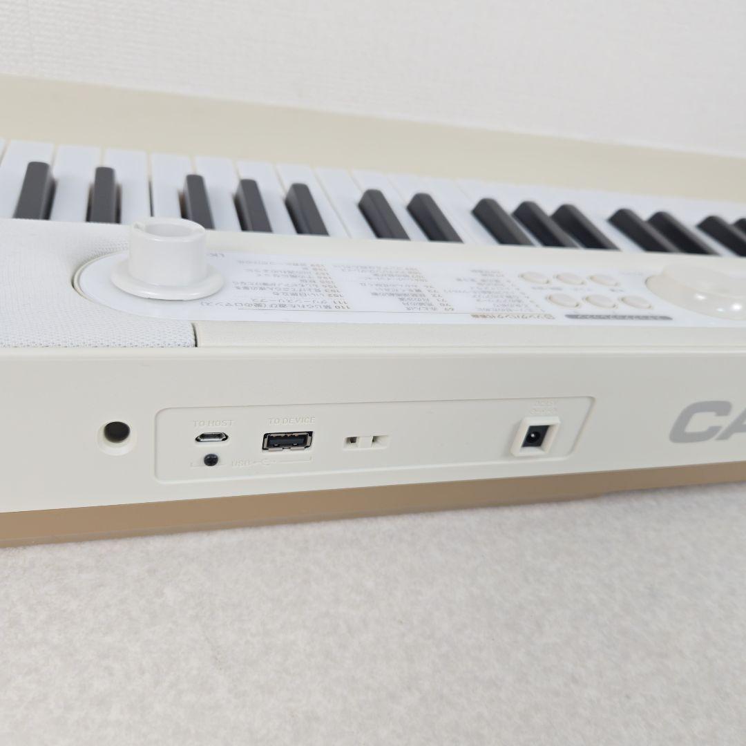 【美品】カシオ LK-526 楽らくキーボード 光ナビゲーション ピアノ 61鍵