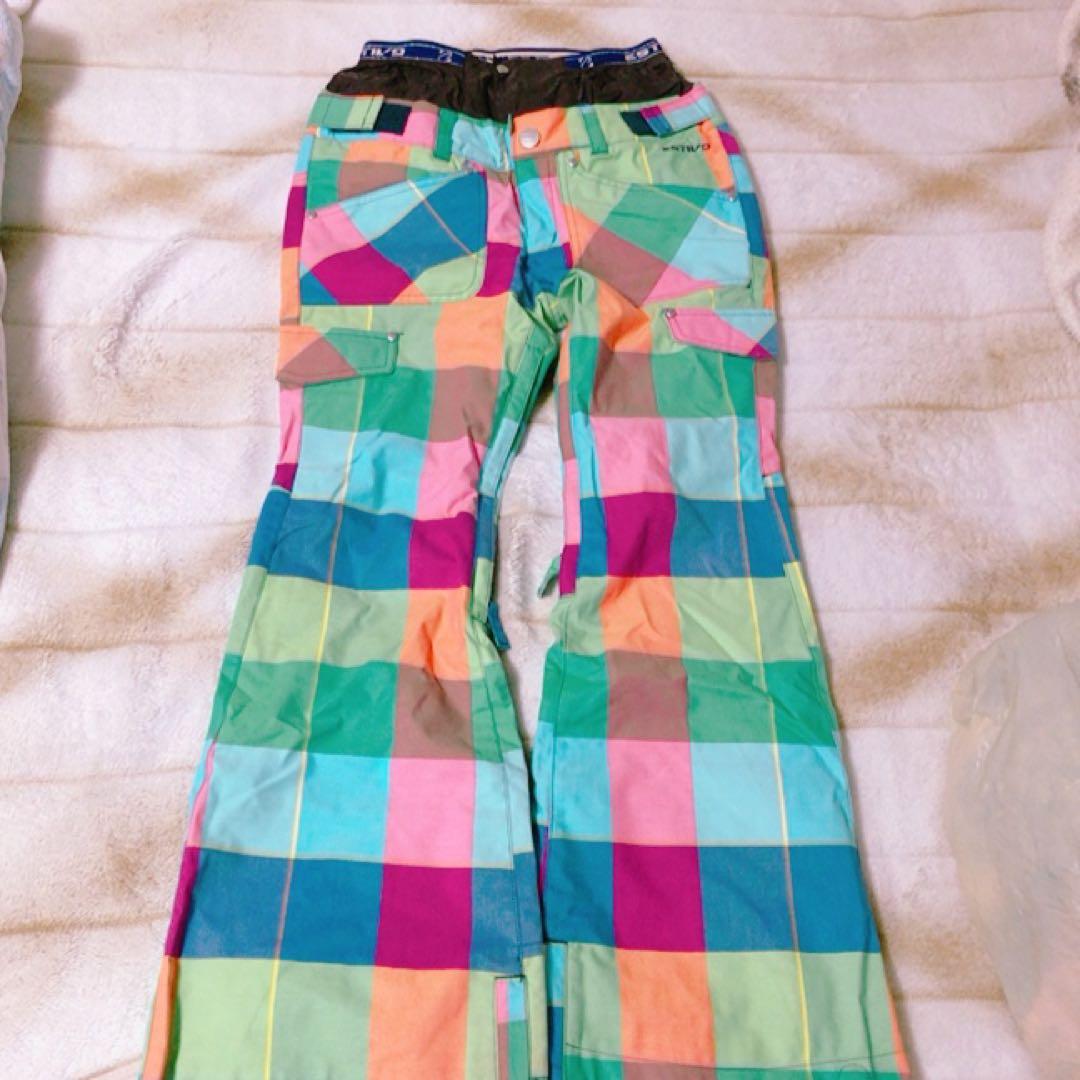 スノボーウェアパンツ  チェック　可愛い