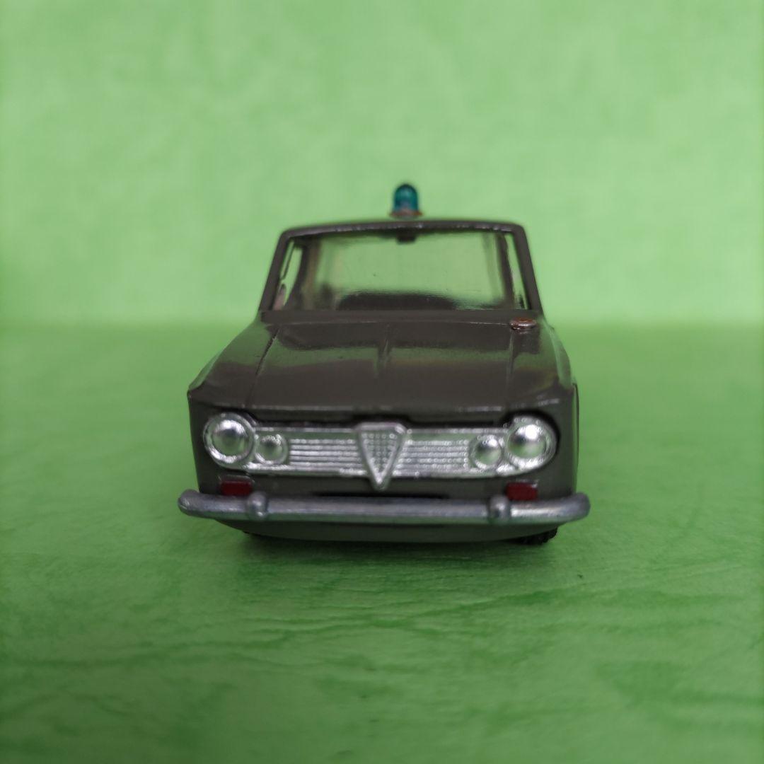 アルファロメオ　ジュリア　 TI 　POLIZIA メーベトーイズ