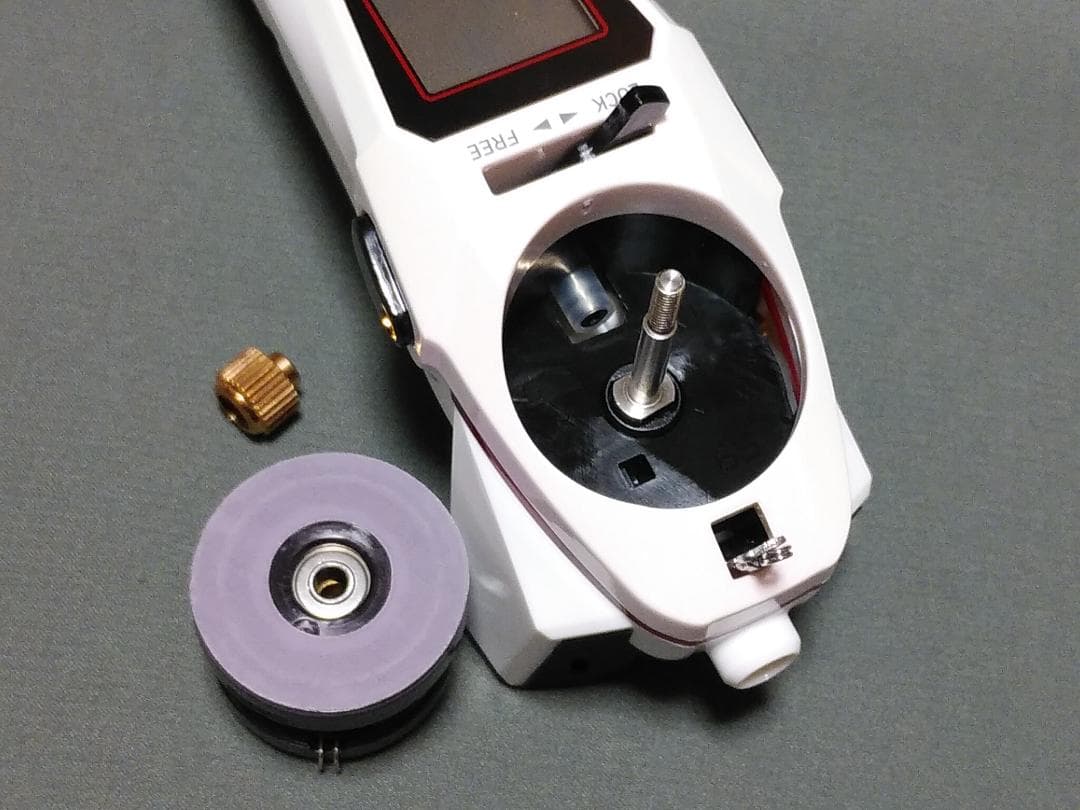 美品 クリスティア CRS パールホワイト ワカサギ釣り 電動リール ダイワ