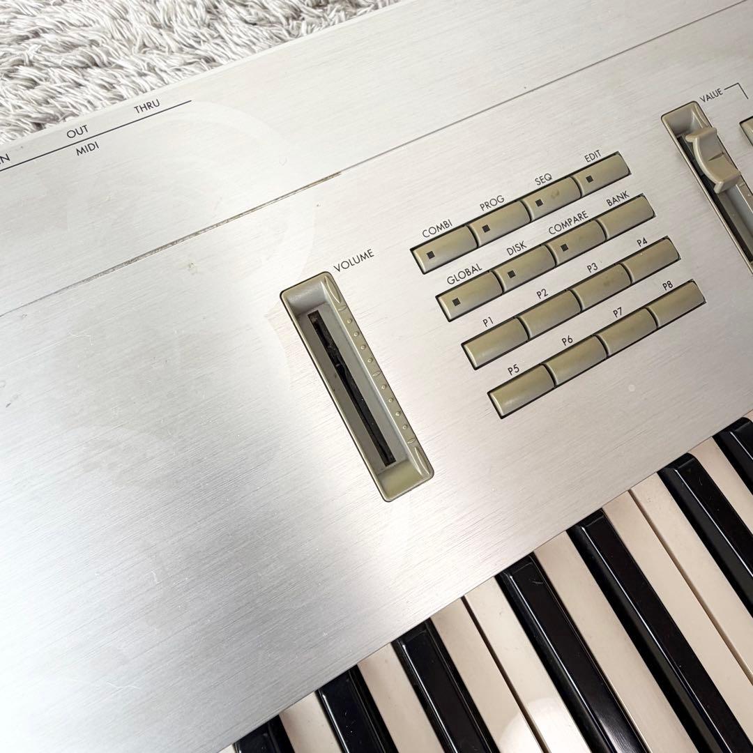 KORG シンセサイザーTRINITY V3 PRO トリニティ MOSS音源