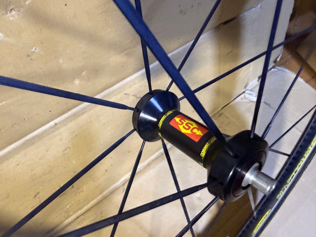 マビックコスミックカーボン　SSC フロントのみ