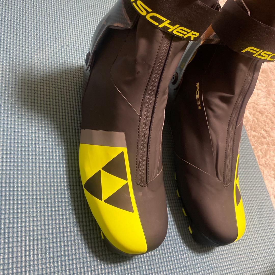 FISCHER RC3 スキーブーツ 黒/黄