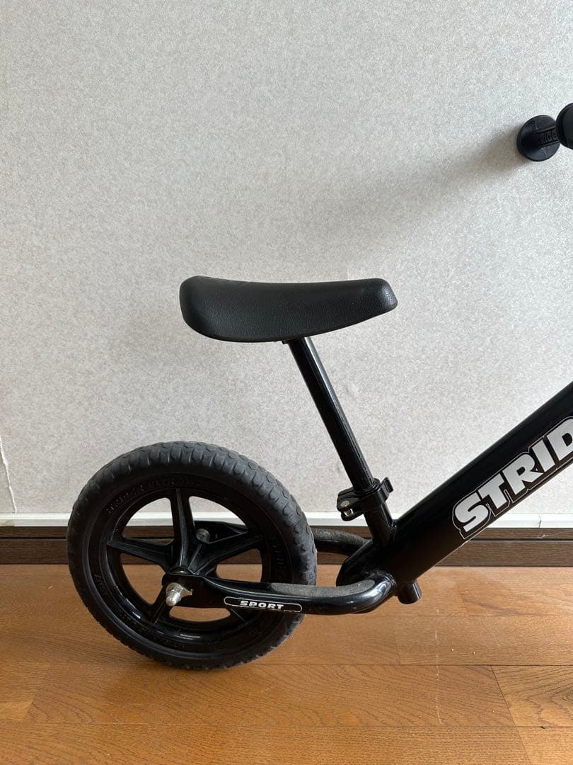 ストライダー スポーツモデル 12インチ ブラック