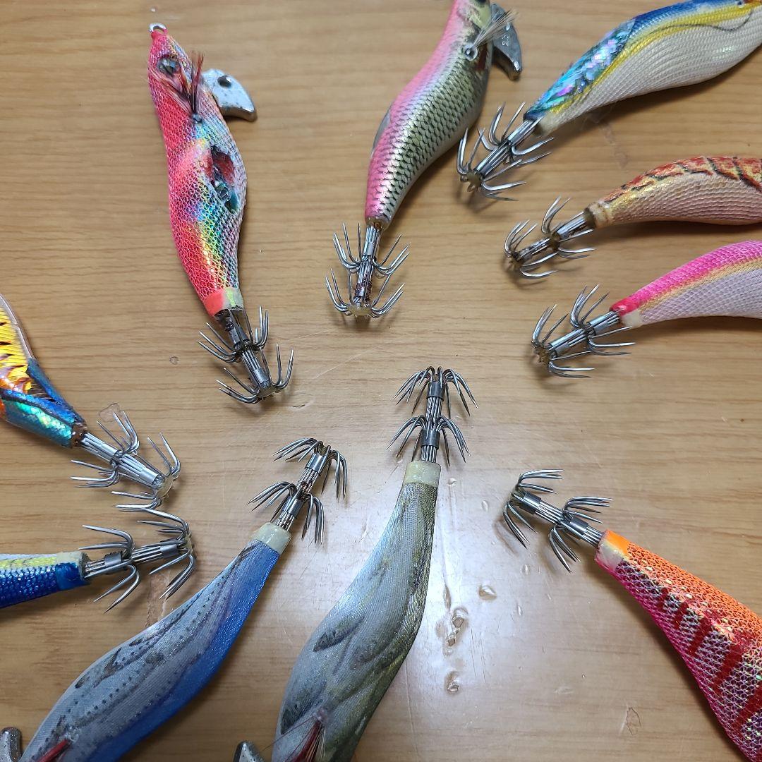 秋イカ釣りに　有名メーカー3号と2.5号エギ 28個セット