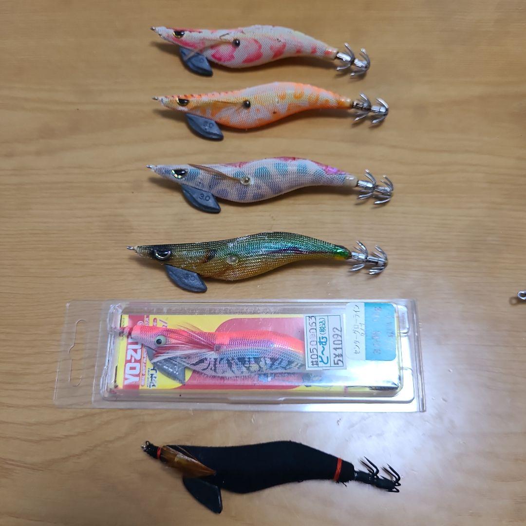 秋イカ釣りに　有名メーカー3号と2.5号エギ 28個セット