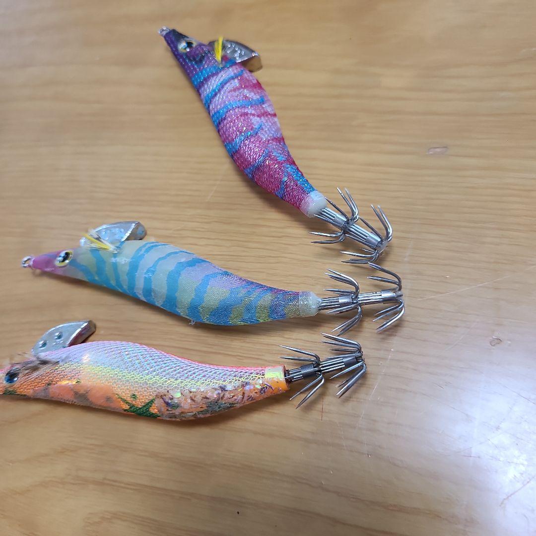 秋イカ釣りに　有名メーカー3号と2.5号エギ 28個セット