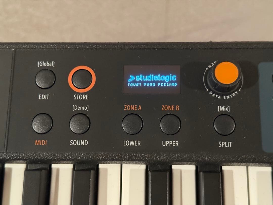 Studiologic Numa Compact 2 ペダル電源コードのみ新品