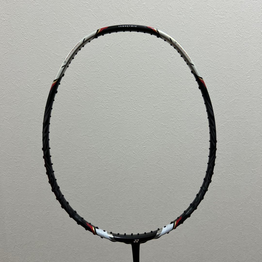 VOLTRIC 70 ボルトリック70 バドミントンラケット2本セット　値下げ中