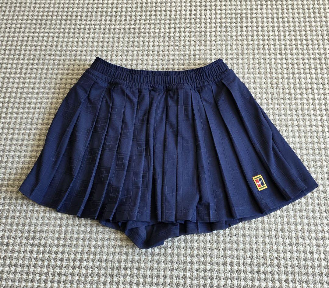 ★新品★NIKE　テニスショートパンツ　Sサイズ　IB0770
