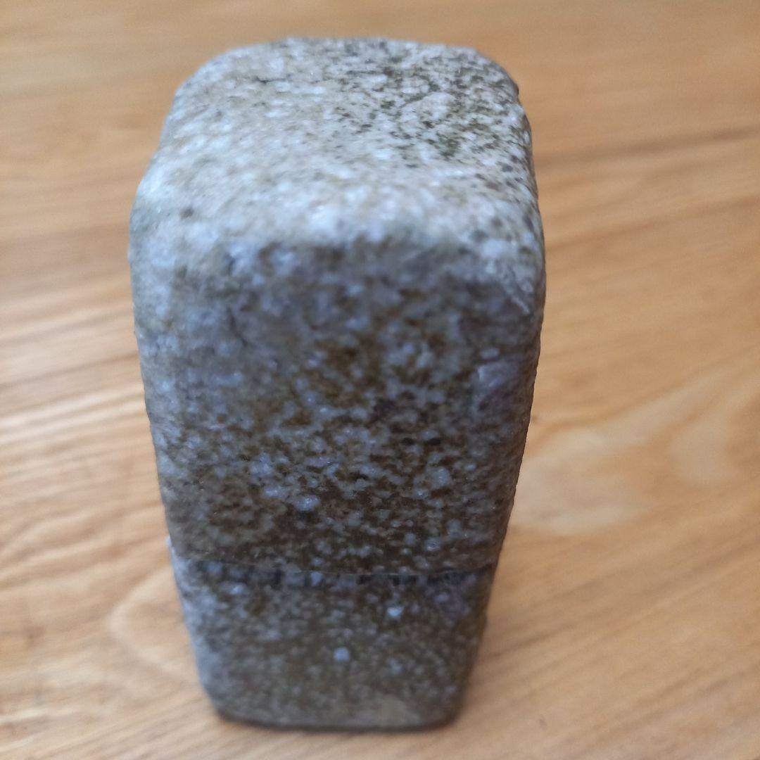 陶器オブジェ　作家物　分割陶箱➕丸い一輪挿し鈴音➕陶器お香立て　オマケ付き