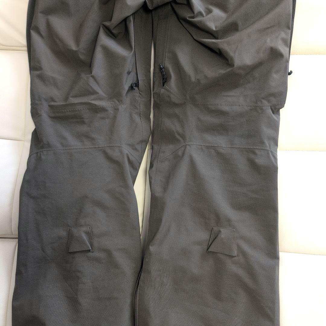 Burton [ak] スノーボードパンツ カーキ サイズM
