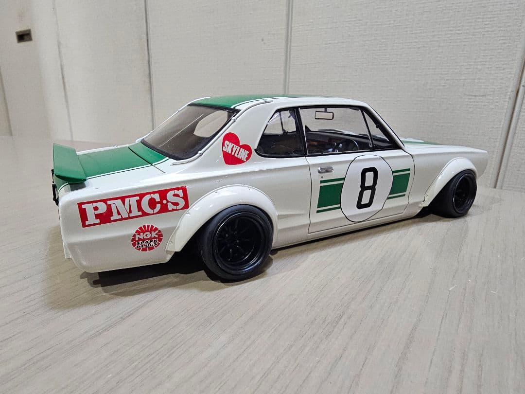 AUTOart NISSAN SKYLINE GT−R RACING NO.8