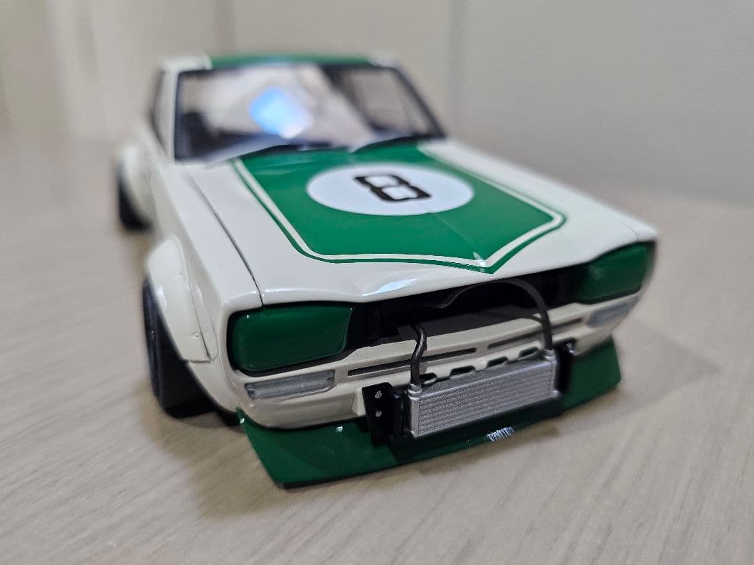 AUTOart NISSAN SKYLINE GT−R RACING NO.8