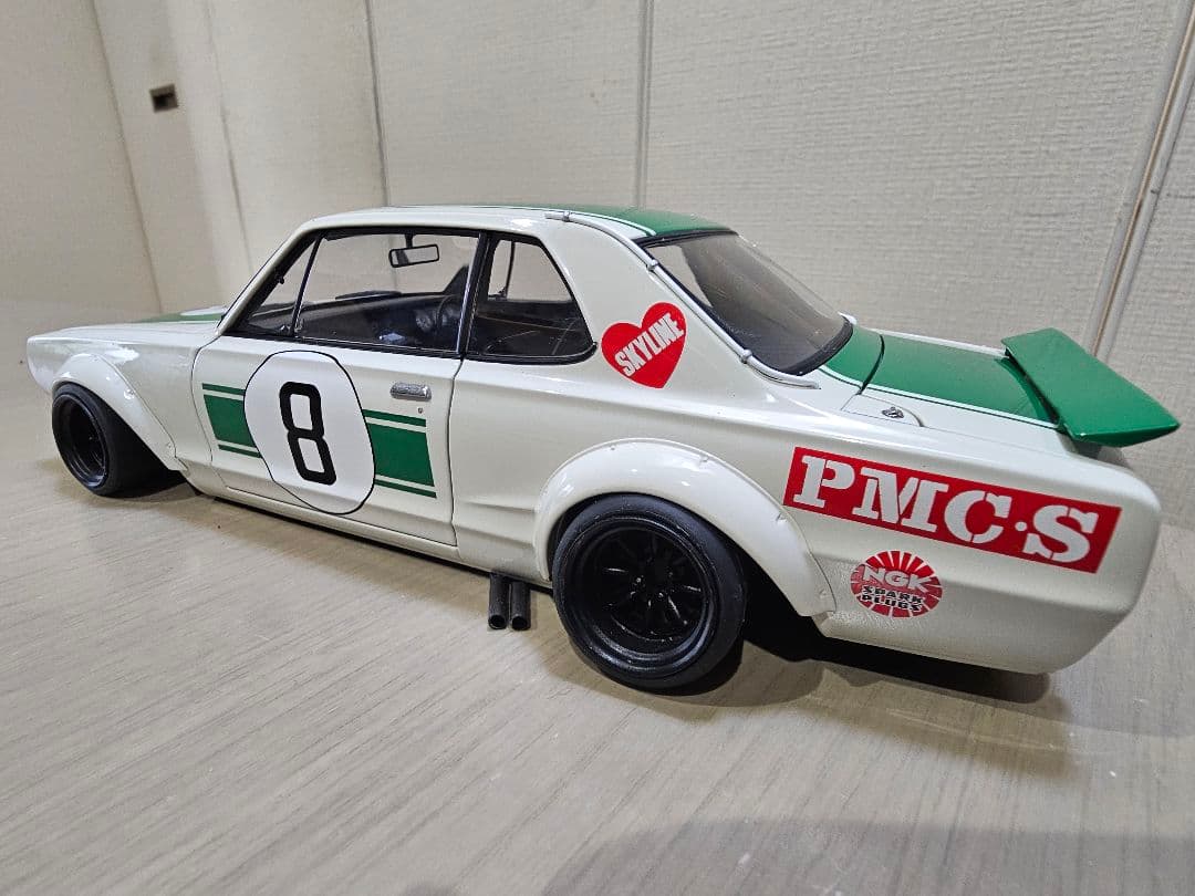 AUTOart NISSAN SKYLINE GT−R RACING NO.8
