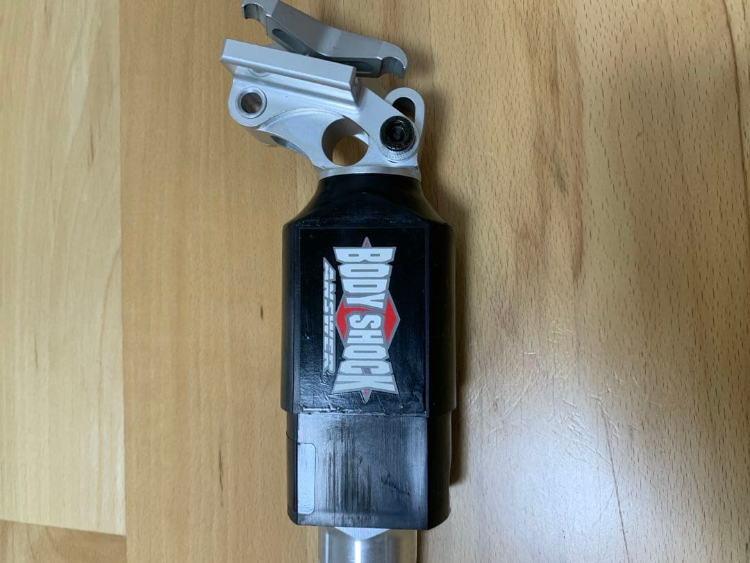 ANSWER BODY SHOCK サスペンションシートポスト