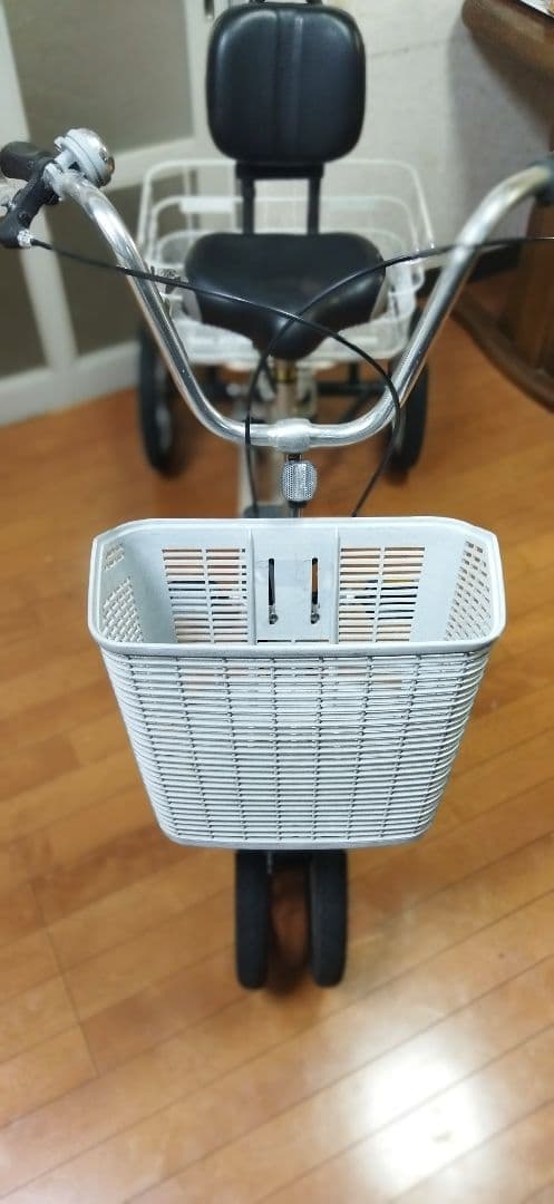 【ノーパンクタイヤ】四輪輪自転車 クークル