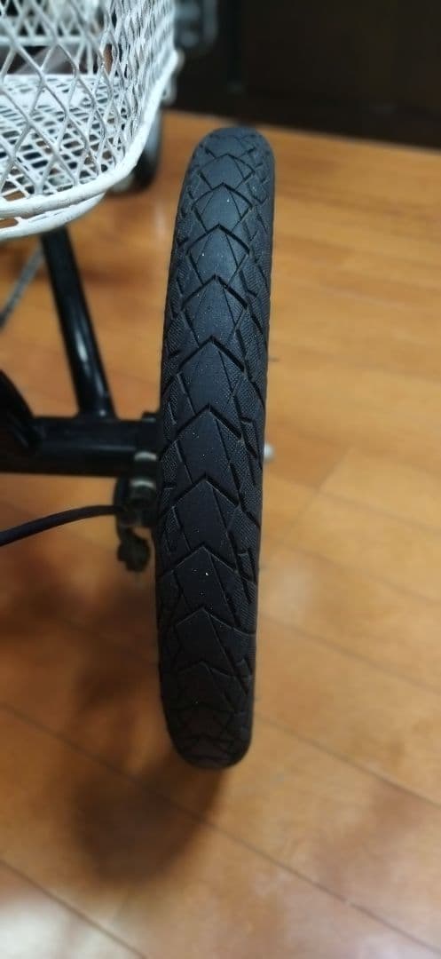 【ノーパンクタイヤ】四輪輪自転車 クークル