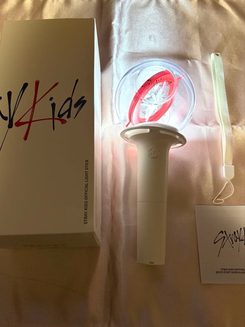 Stray Kids 公式ペンライト ver.1 ver.2 2本セット