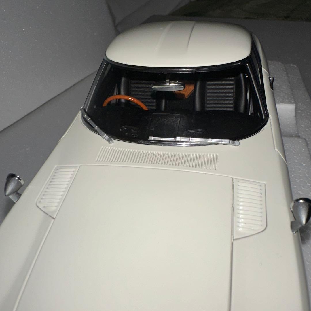 オートアート 1/18 トヨタ2000GT ワイヤースポークホイール