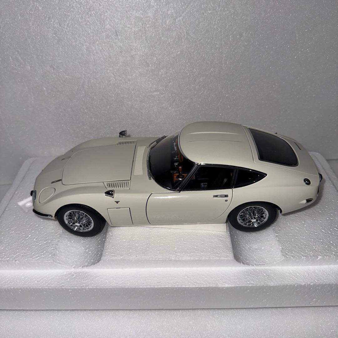 オートアート 1/18 トヨタ2000GT ワイヤースポークホイール