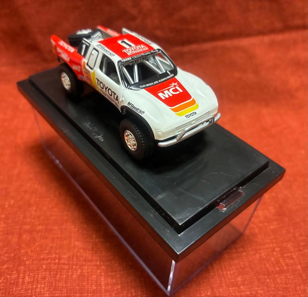 m*n様 ホットウィール　TOYOTA BAJA TRUCK 1/64 ミニカー