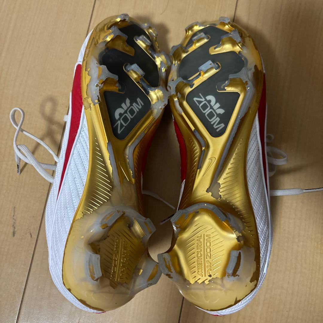 Nike サッカーシューズ ホワイト/レッド