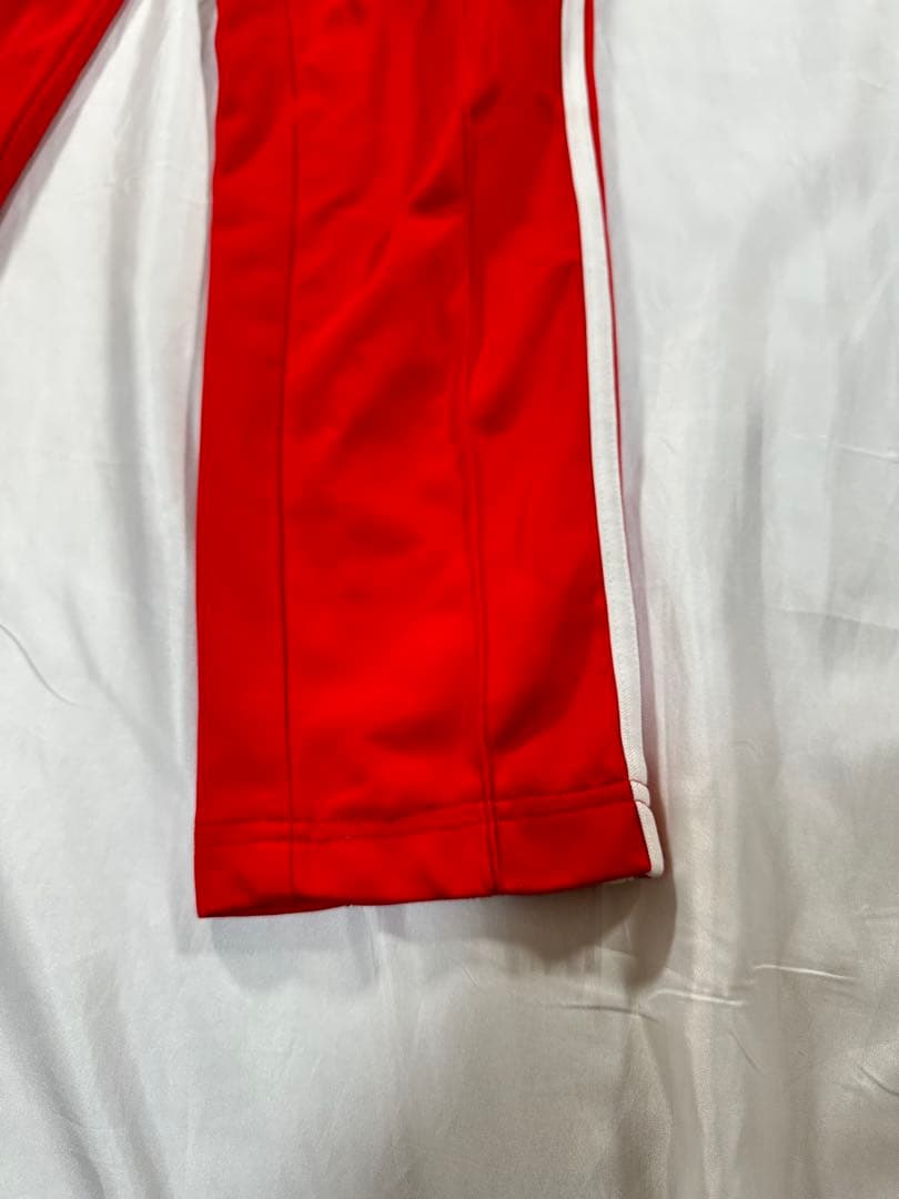 adidas firebird ヨーロッパ トラックパンツ