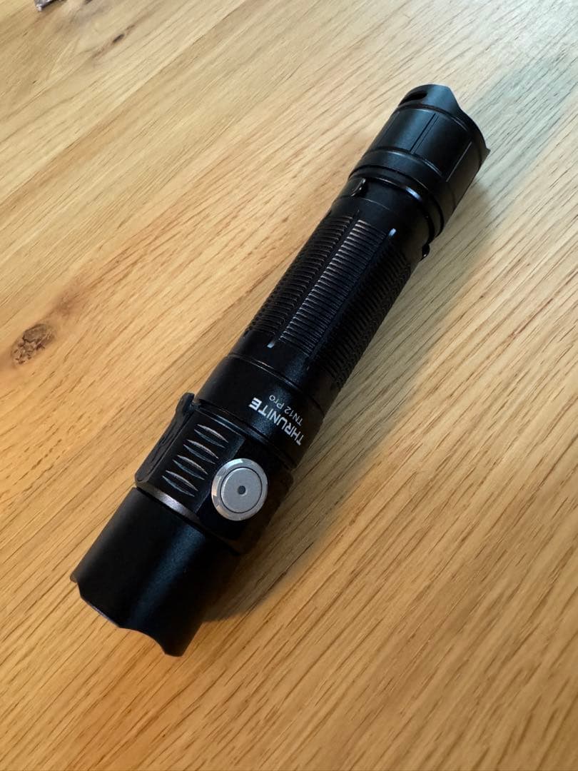 ThruNite TN12 PRO LEDハンディライト