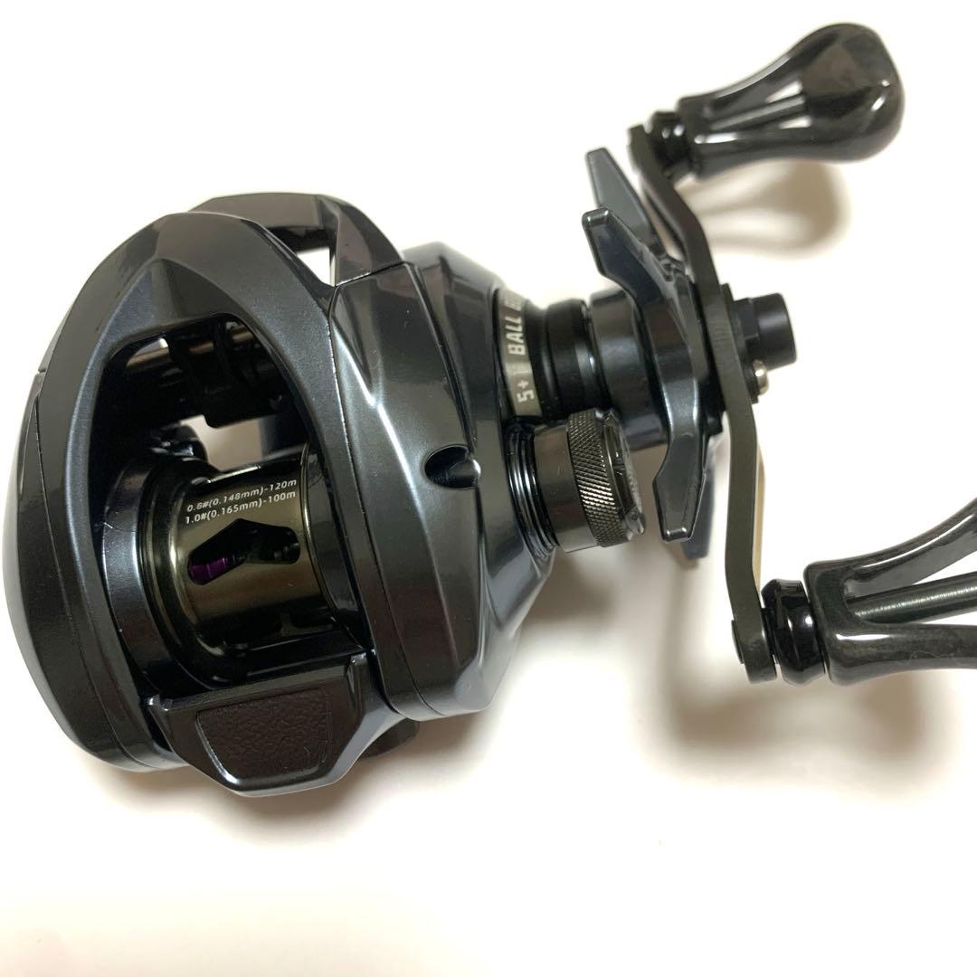 新品　ベイトフィネスリール バス釣り　右巻き