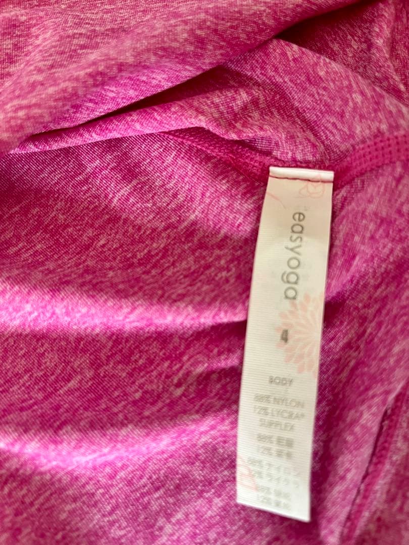 easyoga イージーヨガ　glamMe strappy tank ルルレモン