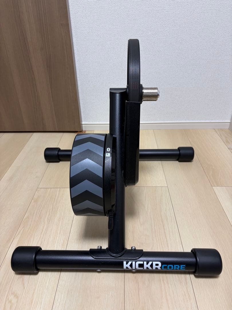 wahoo KICKR CORE スマートトレーナー