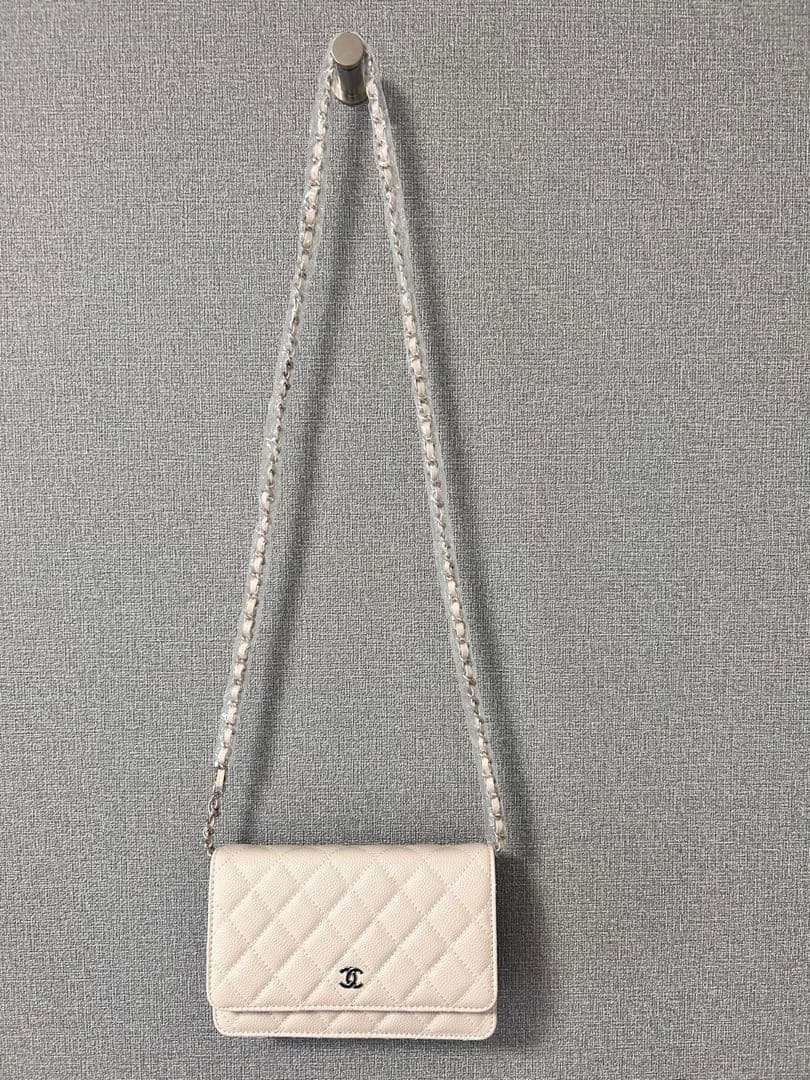 CHANEL チェーンウォレット　本革キャビンスキン　ノベルティ