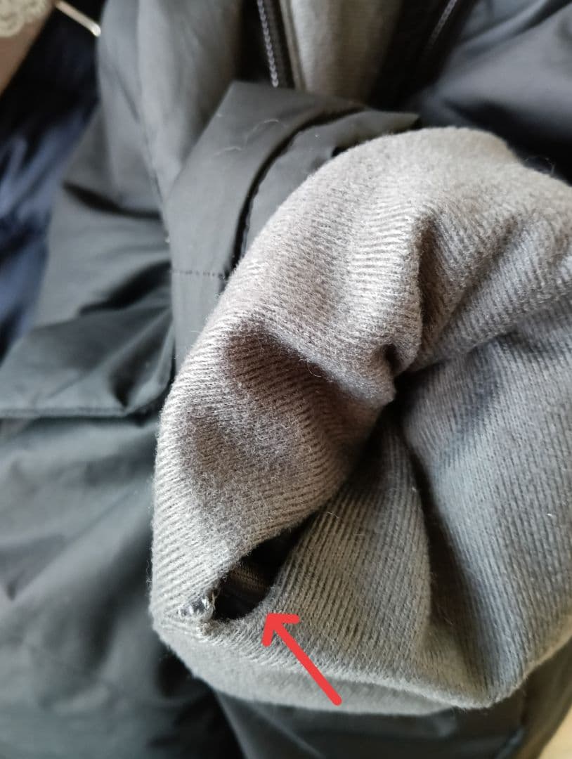 【adidas】 ✨️美品✨️ベンチコート (サイズ：160）⚠️一部訳あり⚠️