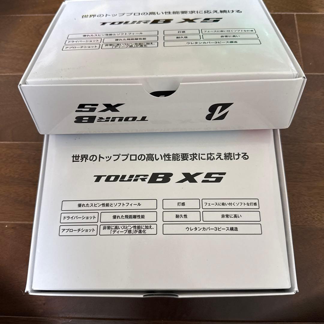 ハローキティ ブリヂストンTOUR B XS ゴルフボール 2ダース