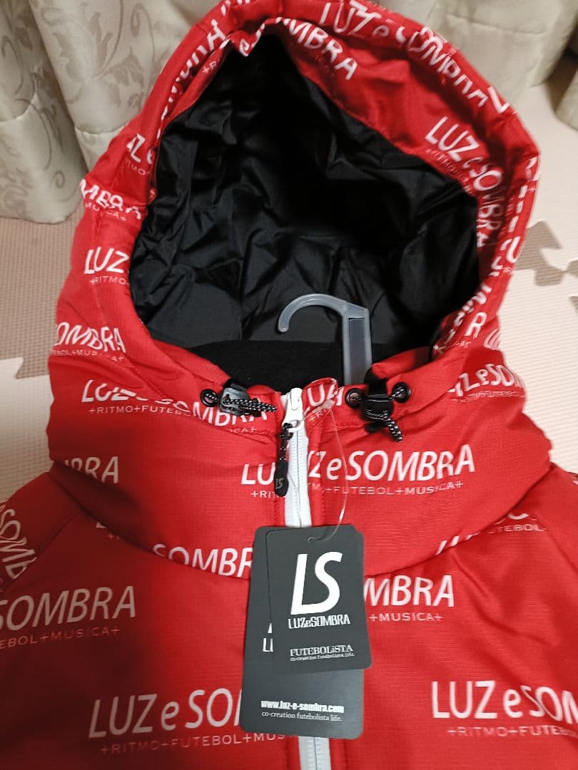 ルースインソンブラ　フードジャケット