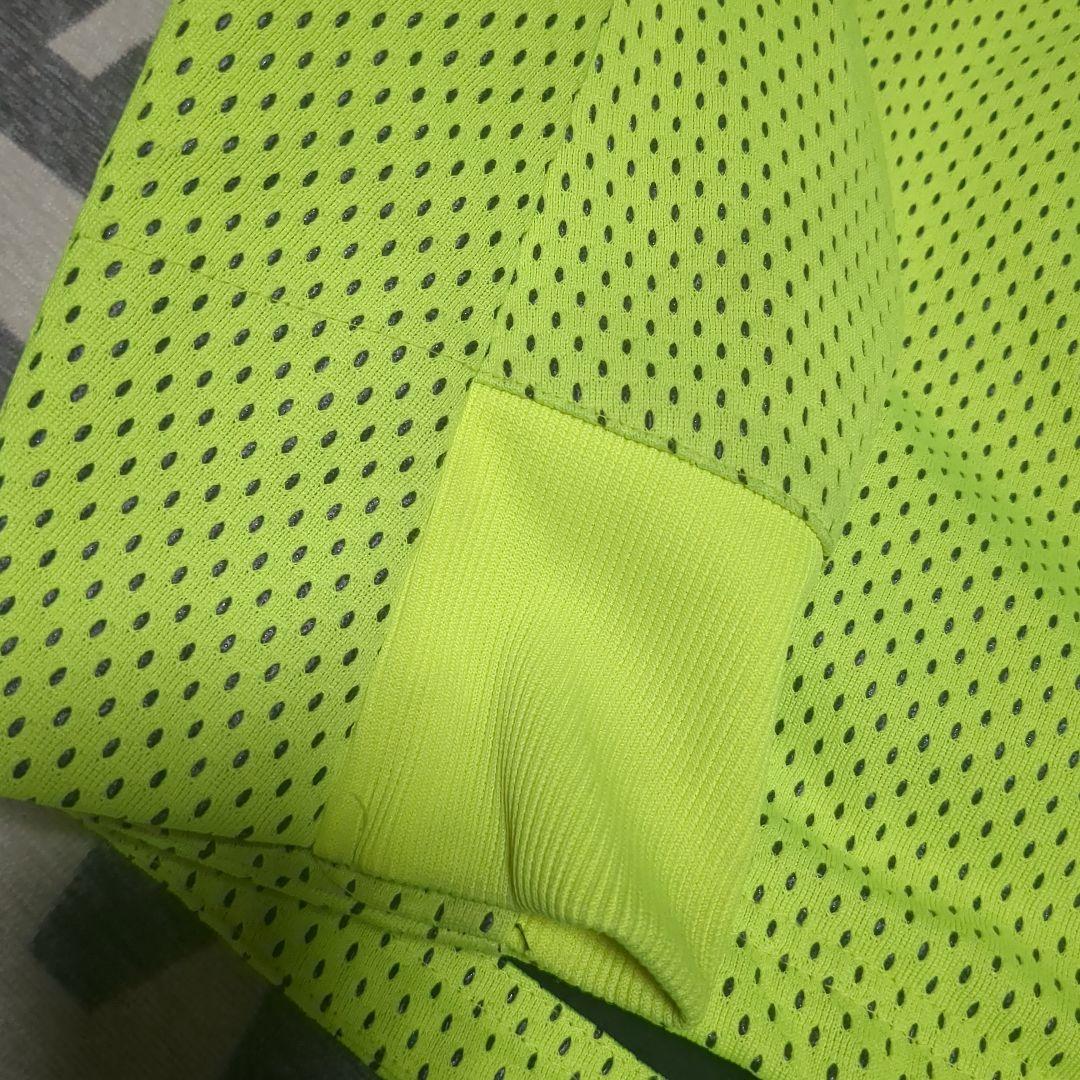 ATHLETA メンズフード付きメッシュ柄ジャケット 蛍光イエロー　Oサイズ