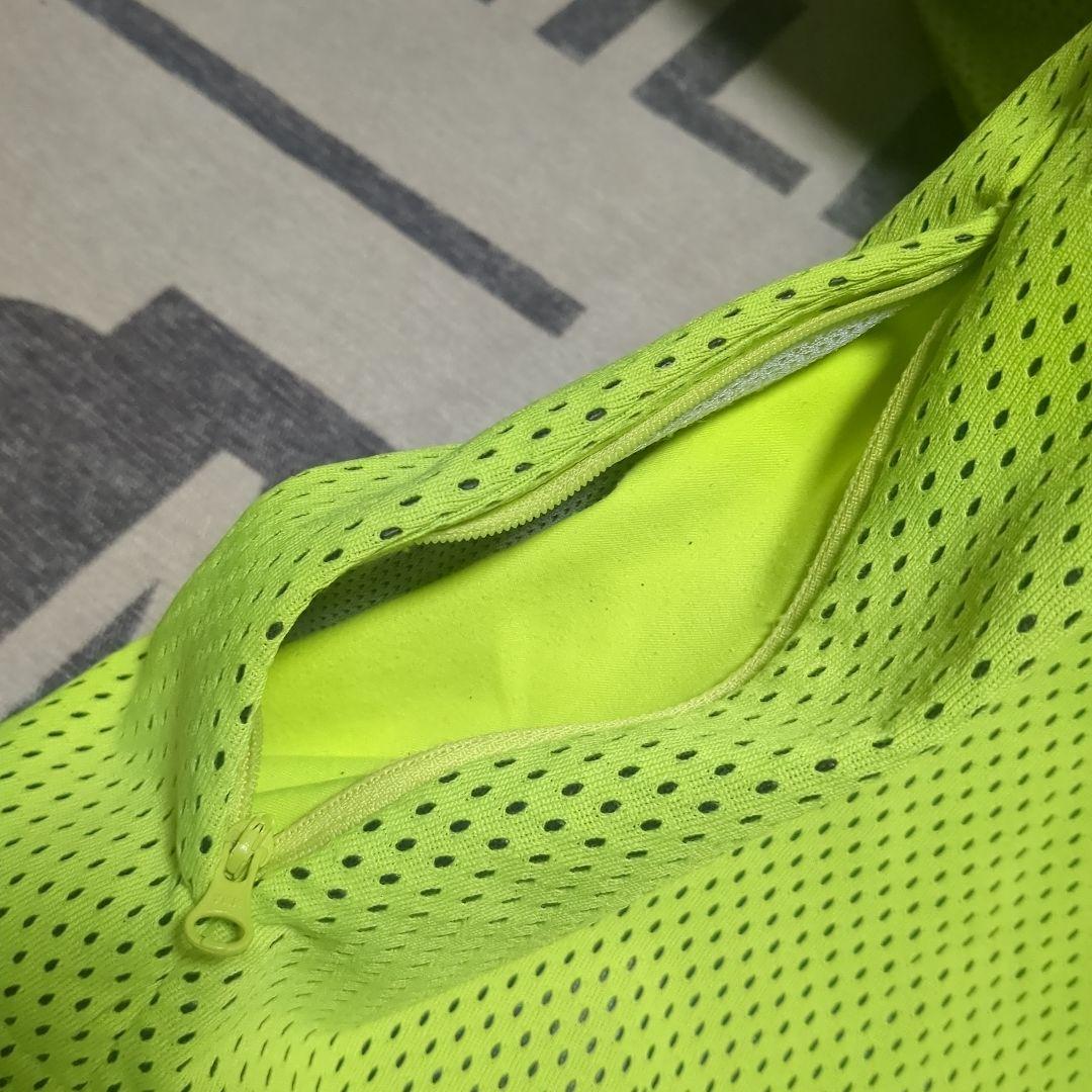 ATHLETA メンズフード付きメッシュ柄ジャケット 蛍光イエロー　Oサイズ