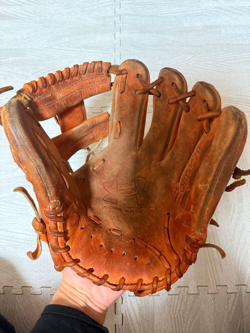 アンダーアーマー 内野手用 軟式グローブ