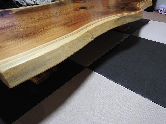 №45　秋田杉一枚板☆座卓☆厚板　6帖～8 帖☆巾広貴重品☆