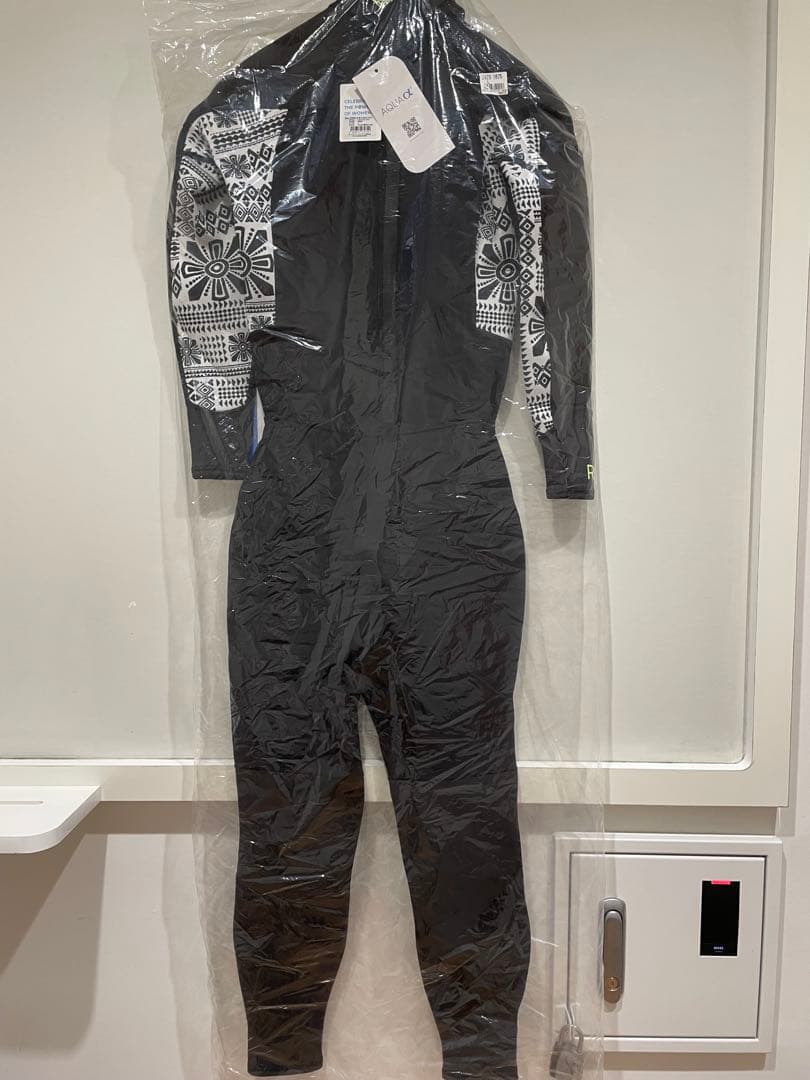 【新品・未使用・タグ付】ROXY 2025年春夏フルスーツ 2mm