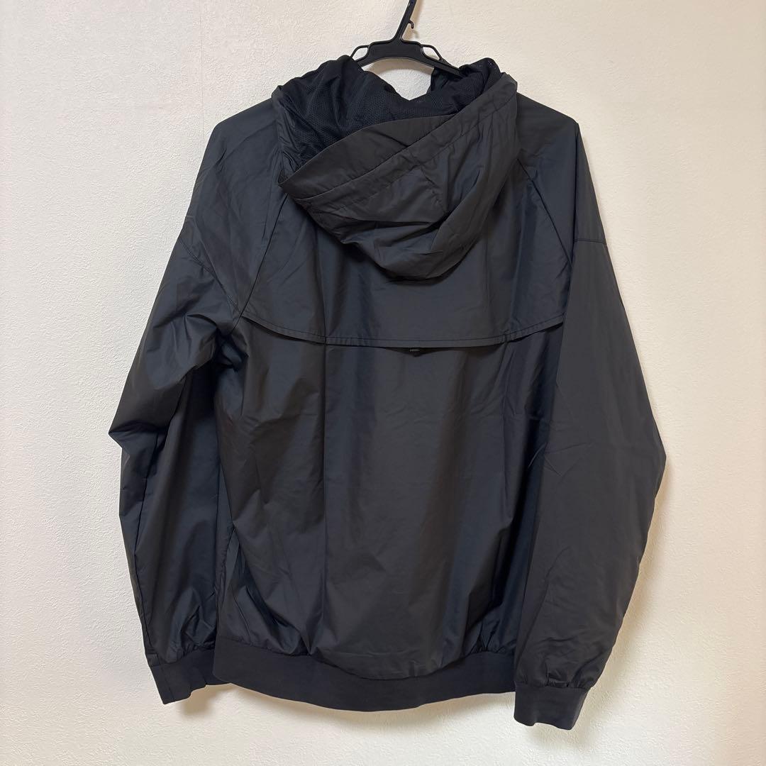 ナイキ　NIKE ウインドランナー　ウインドブレーカー　シャカシャカ　新品　L