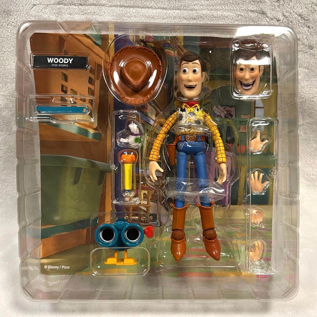 リボルテック ウッディ LR-045 海洋堂トイストーリーWoody未使用に近い