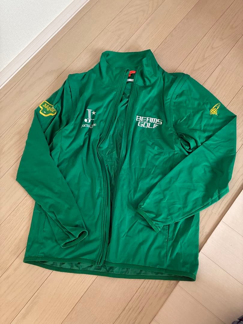 BEAMS GOLFのフルジップジャケット　袖取り外し可能