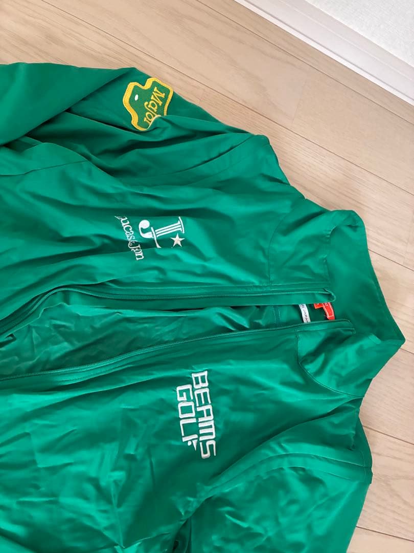 BEAMS GOLFのフルジップジャケット　袖取り外し可能