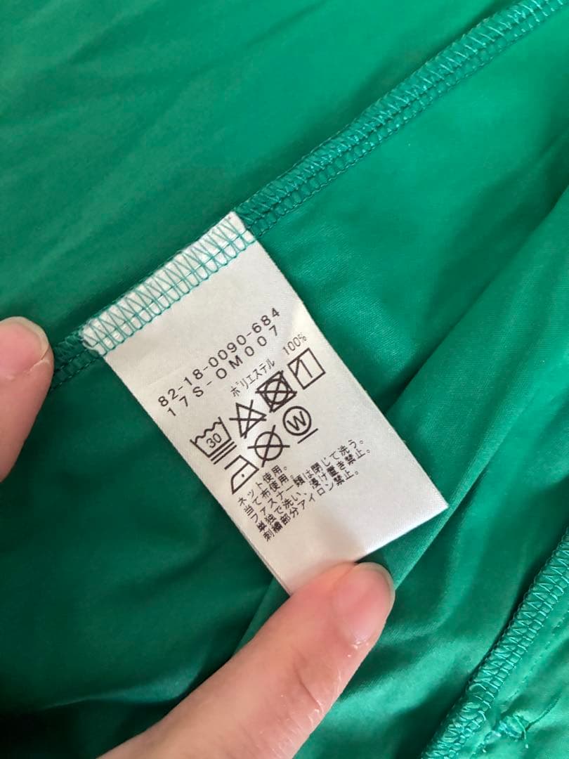 BEAMS GOLFのフルジップジャケット　袖取り外し可能