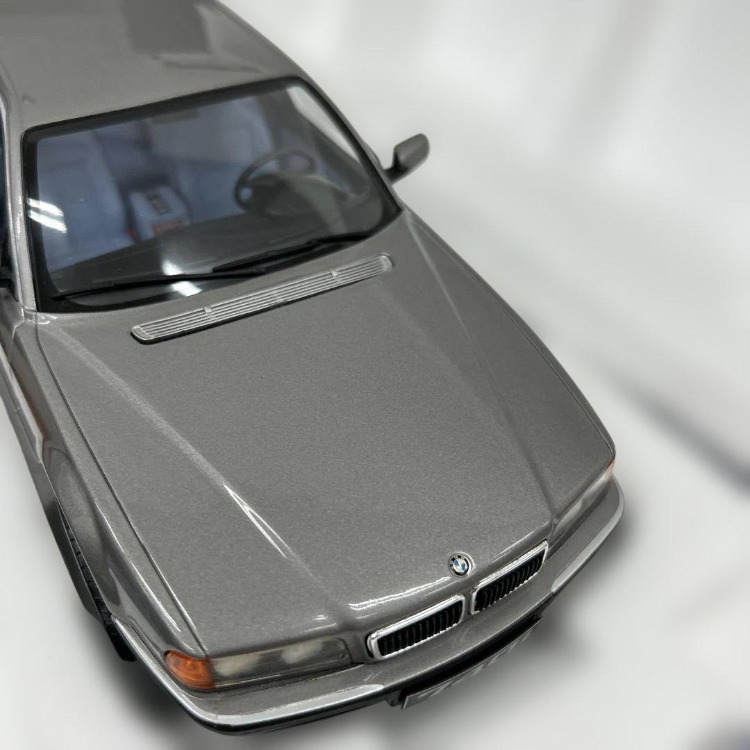 ミニカー 506340KK  1/18 740i E38 1.series 1994