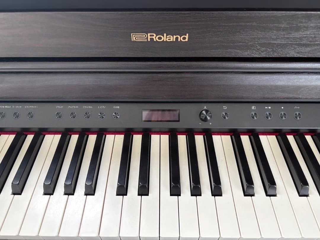 【美品】Roland HP704 ピアノマット付き