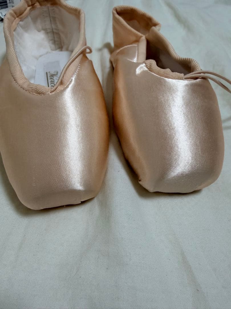 Grichko NOVICE トゥシューズ 2 1/2 幅X シャンクSS