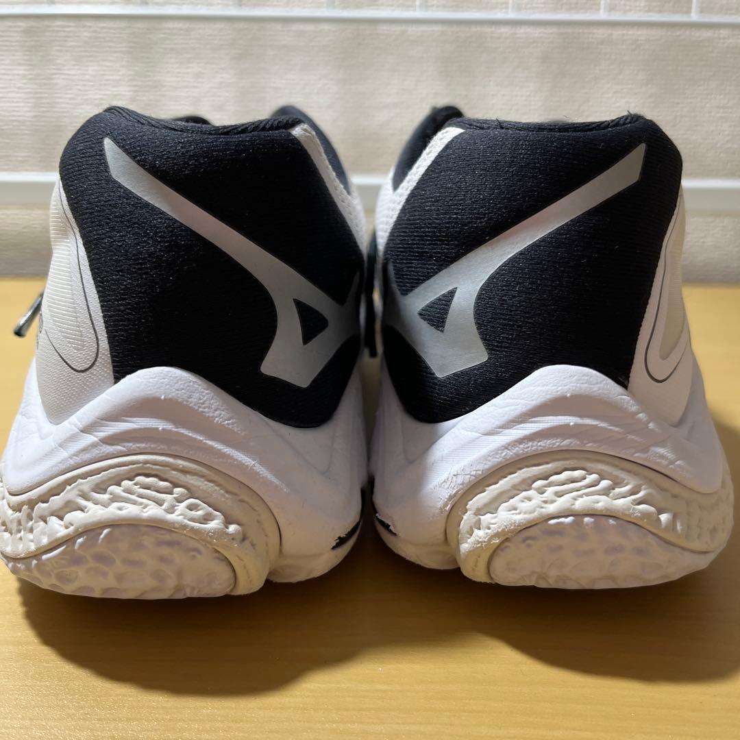 Mizuno Wave Lightning Z4 バレーボールシューズ